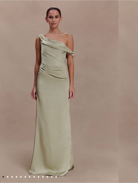 Meshki Dresses & Skirts - NWT Meshki Dalia Gown 🌸